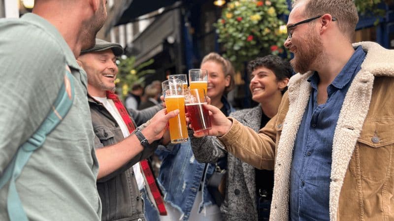 Billet Londres : Visite guidée des pubs historiques royaux