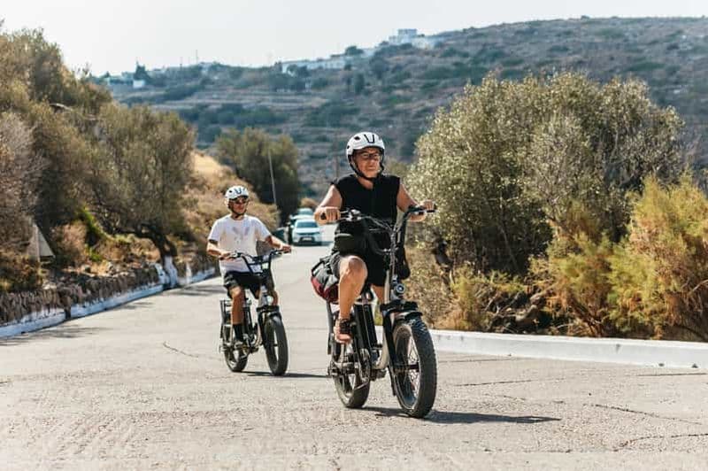 Adamas : Visite des hauts lieux de Milos en vélo électrique