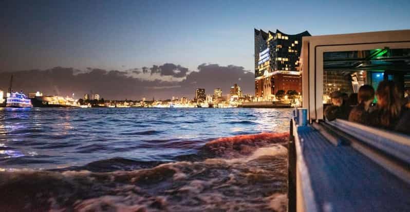 Hambourg : croisière nocturne d'une heure sur les lumières du port