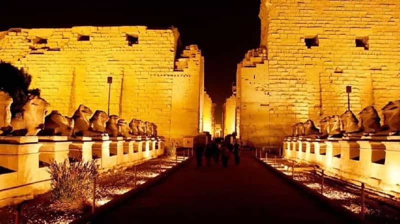 Billet Billet QR pour le spectacle son et lumière du temple de Karnak avec transfert
