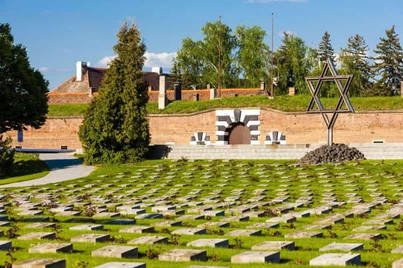 Billet Au départ de Prague : Visite du camp de concentration de Terezin