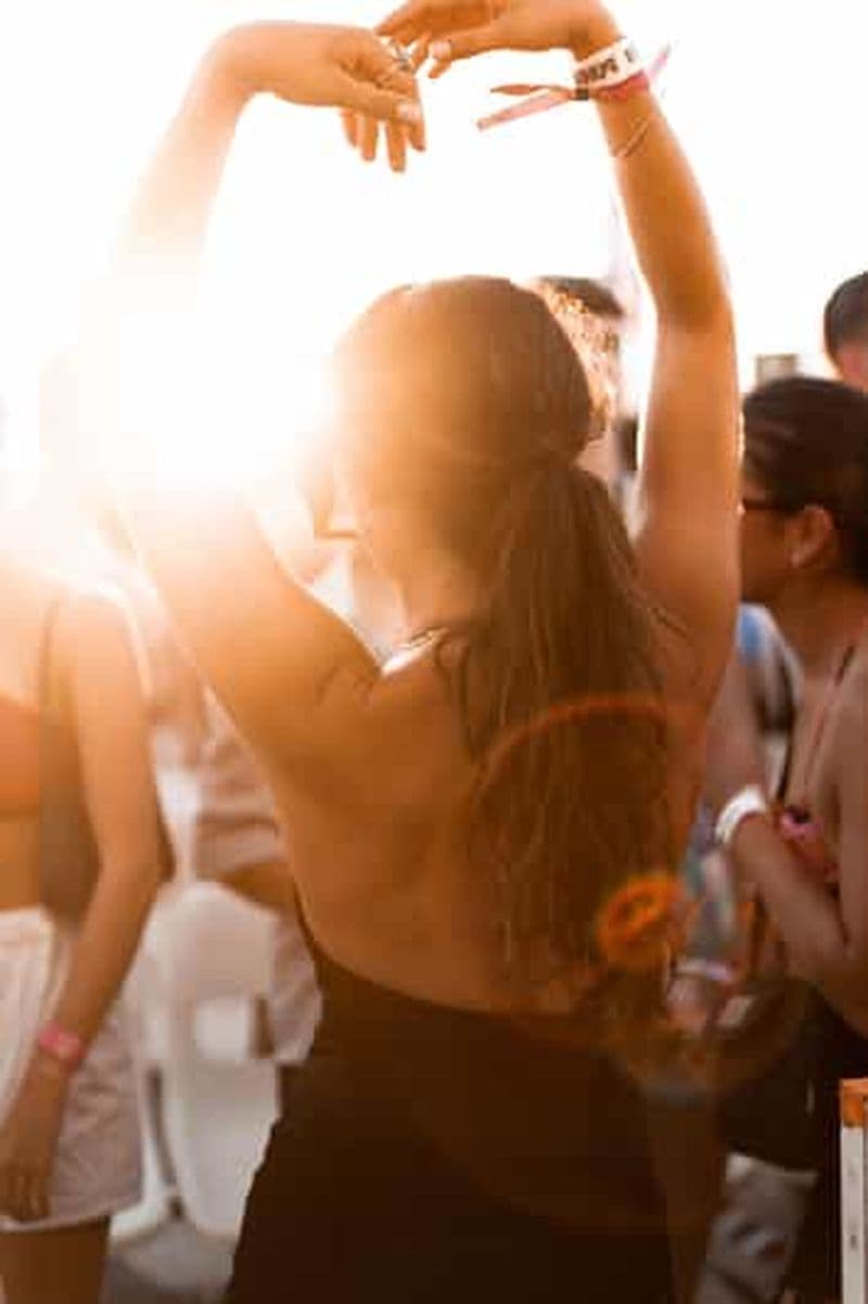 Ibiza : Bateau de fête avec boissons, spectacles, DJ et danseurs