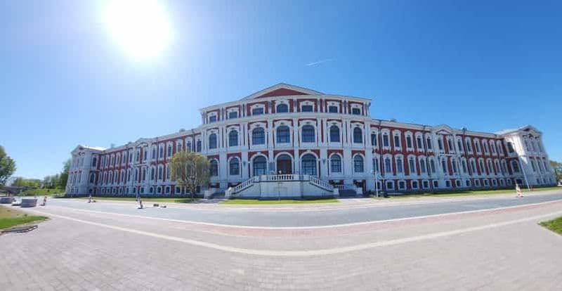 Billet Excursion privée : colline des Croix, Jelgava et Jurmala depuis Riga