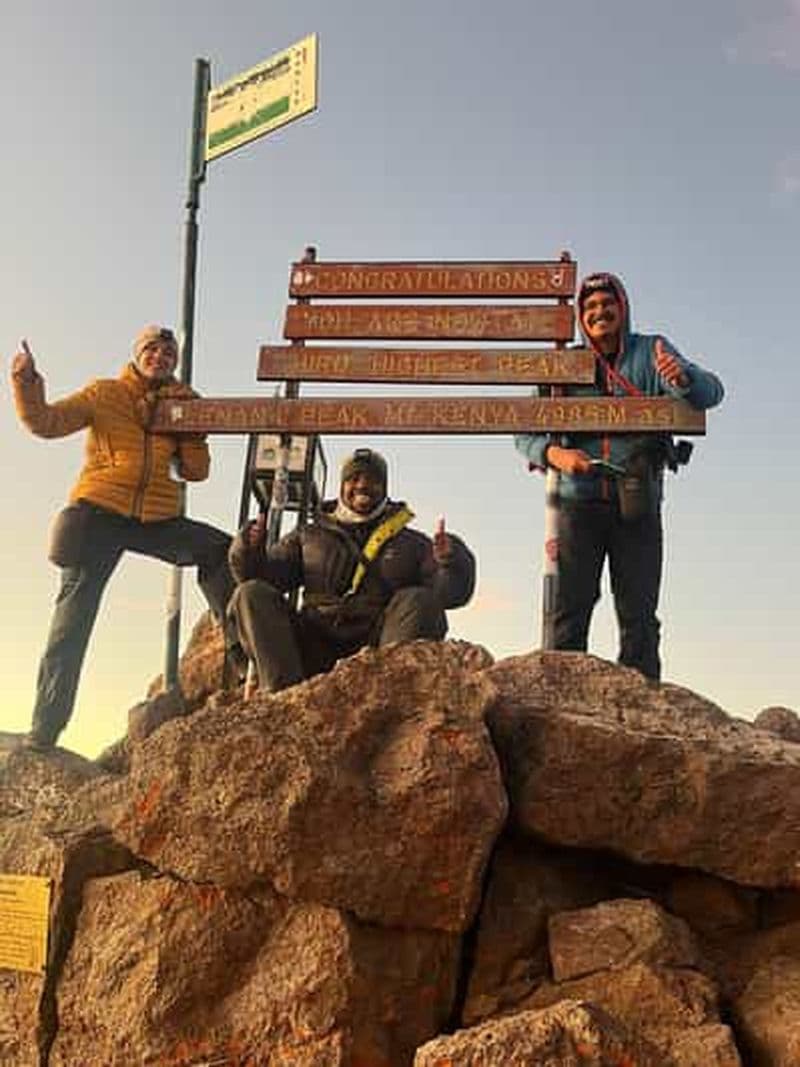 Billet Aventure d'escalade du Mont Kenya en 3 jours : A la conquête des sommets