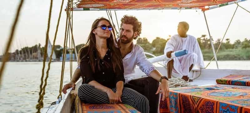 Billet Le Caire : aventure privée en felouque sur le Nil / transfert aller-retour