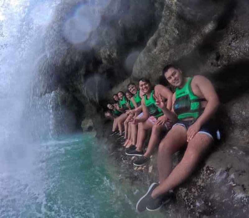 Billet Cebu : Moalboal Sardines Run Snorkel & Kawasan Canyoneering