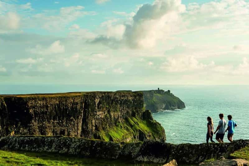 Billet Depuis Limerick : visite guidée d'une journée complète des falaises de Moher