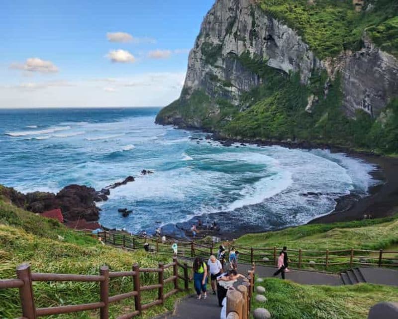 Visite Privée de Jeju en Taxi avec un Guide-Chauffeur Anglais Agréé