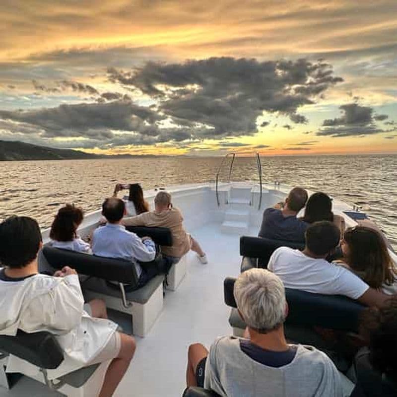 Billet Saint-Sébastien : Tour en bateau des 2 baies, soirée ou coucher de soleil, avec Cava