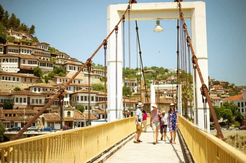 Billet Tirana : Excursion d'une journée à Berat avec entrée au château et au musée Onufri