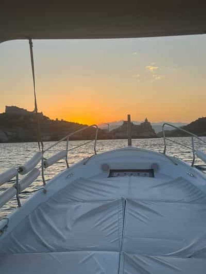 Billet Riomaggiore : Visite des Cinque Terre au coucher du soleil avec vin et focaccia