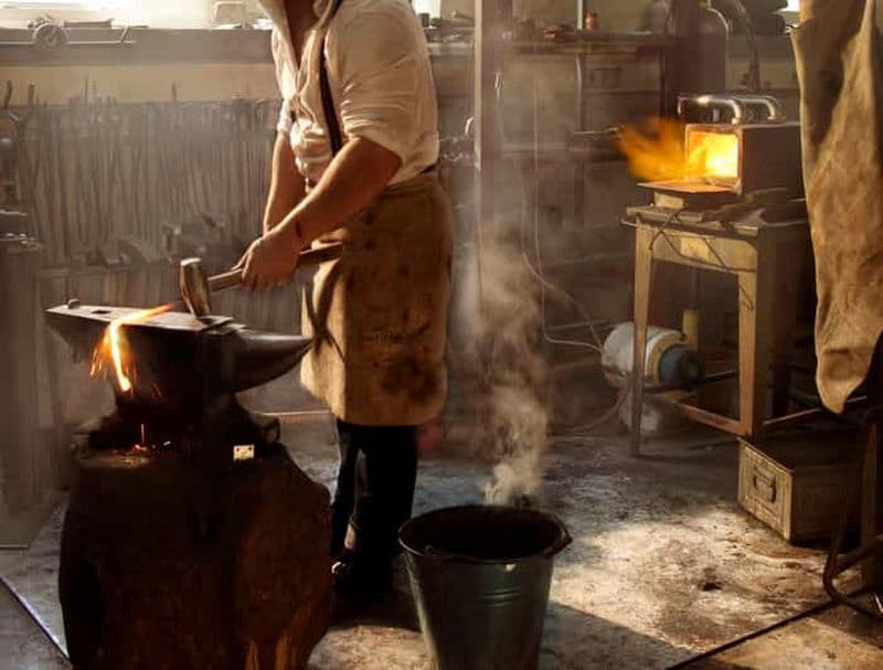 Tour de l'atelier - Tour de découverte de l'artisanat avec atelier de céramique