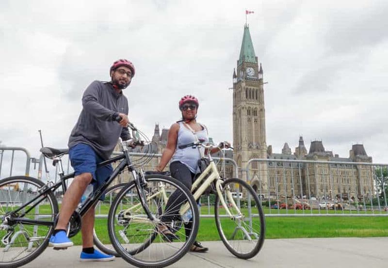 Ottawa : 4 ou 8 heures de location de vélo avec visite autonome