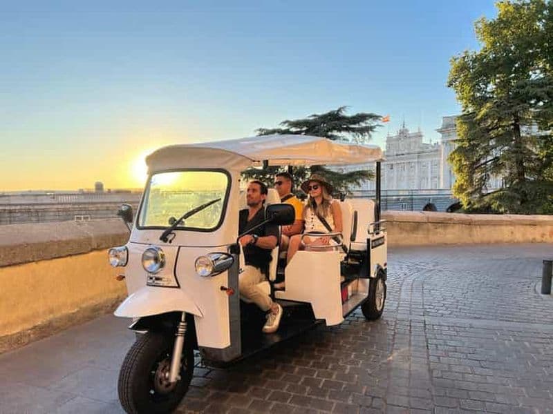 Majorque : Tuk-Tuk vers le château de Bellver et le musée militaire