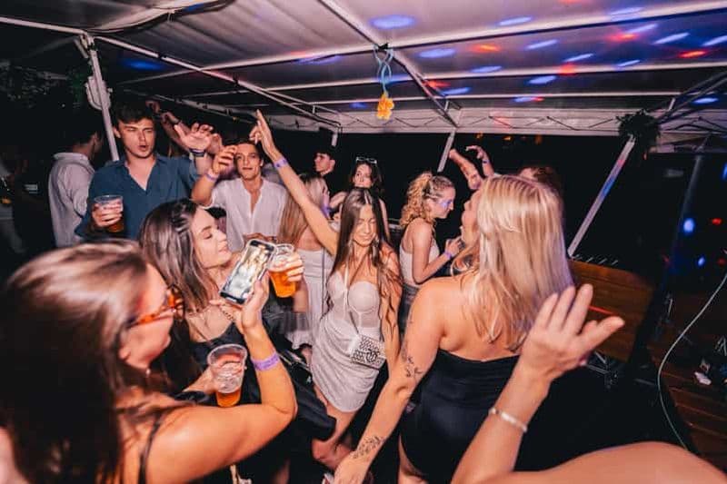 Billet Prague : soirée du Nouvel An, 2 heures d'open bar, feux d'artifice, boîte de nuit SaSaZu