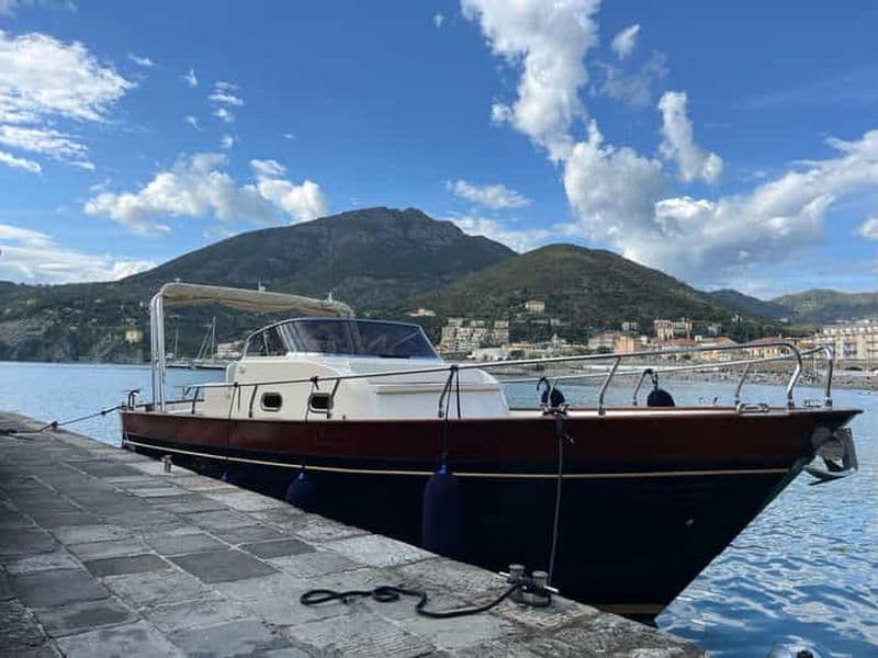 Levanto : tour en bateau des Cinque Terre avec déjeuner ou apéritif