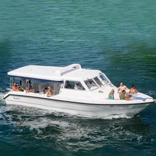 Excursion sur l'île de Daymaniat avec plongée en apnée