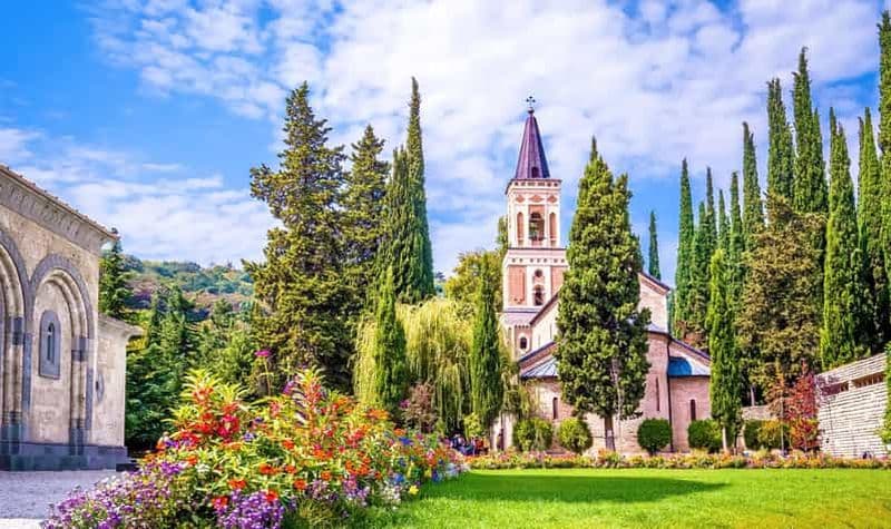 Au départ de Tbilissi : visite de la région viticole de Kakhétie avec 9 dégustations de vin