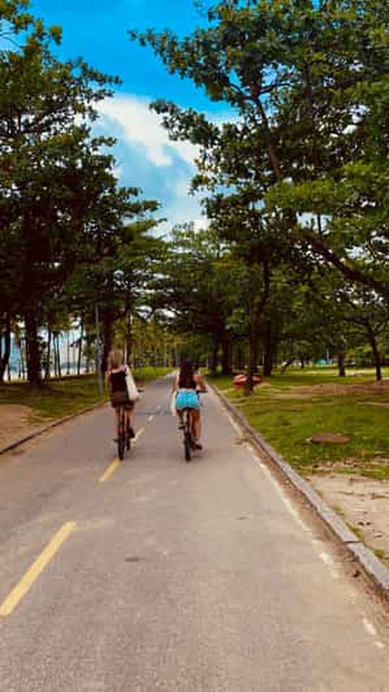 Billet Visite à vélo du centre ville et de la côte de Rio !