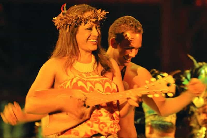 Billet Kauai : Luau Kalamaku avec dîner buffet et spectacle