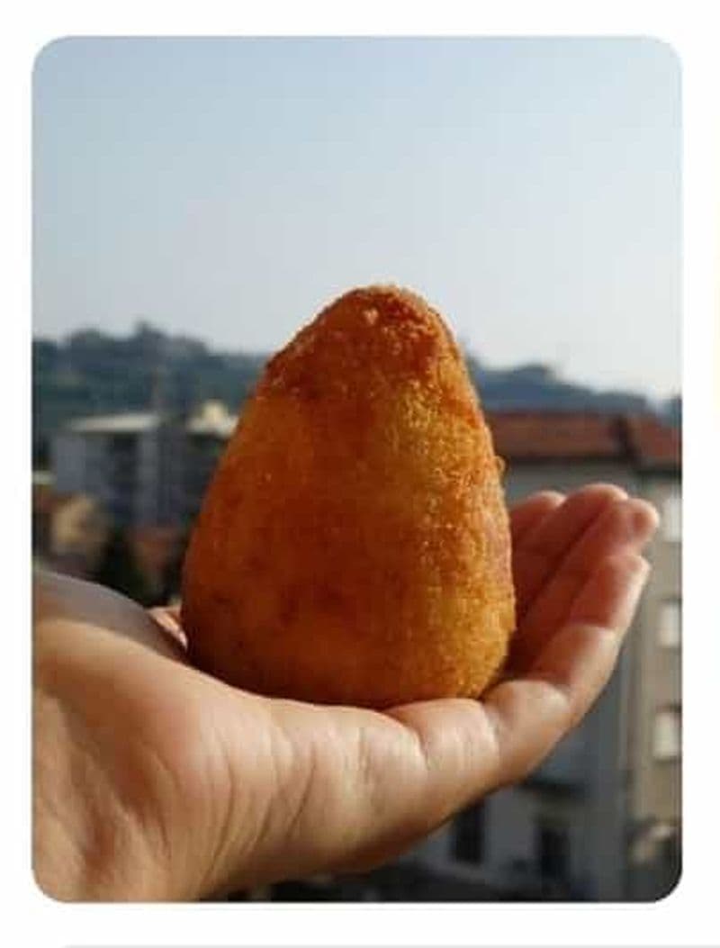 Billet Promenade à Catane : rues, sites touristiques et spécialités siciliennes