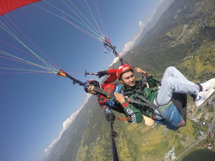 Pokhara : Aventure combinée parapente, saut à l'élastique et tyrolienne