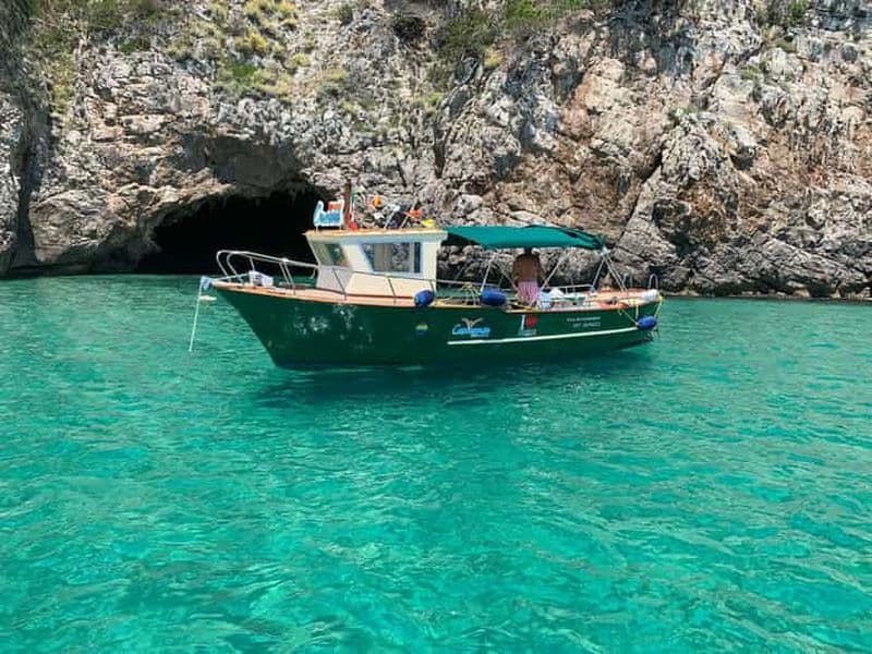 Sperlonga : Croisière dans les grottes bleues avec plongée en apnée