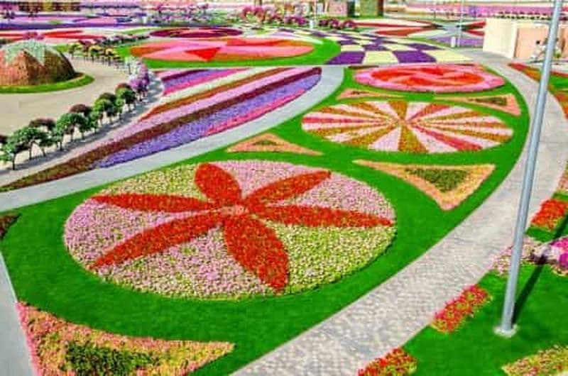 Billet Dubaï : entrée au Miracle Garden et au Global Village avec transfert