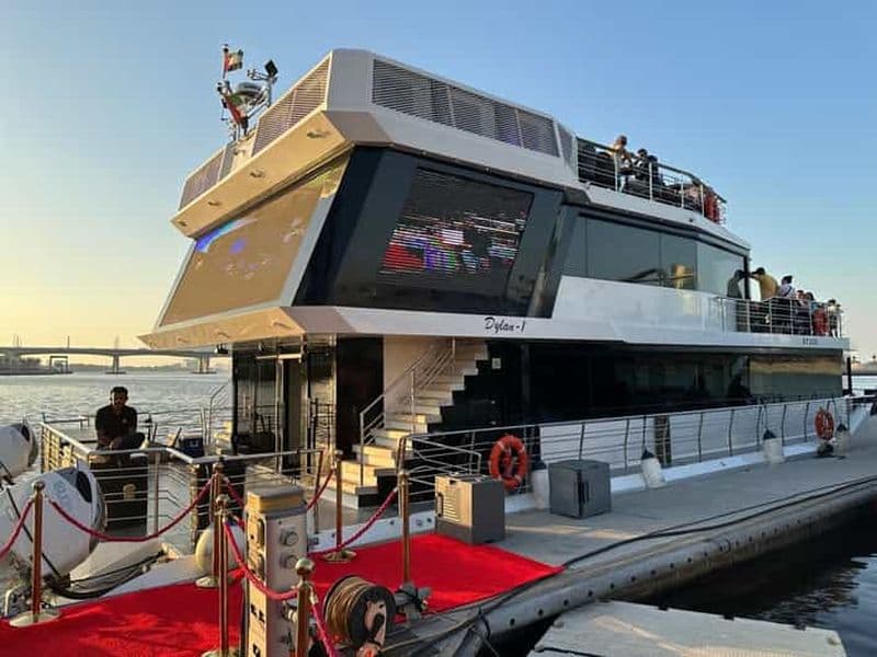 Billet Dîner de Croisière en Yacht de Luxe sur le Canal de Dubaï