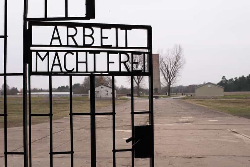 Depuis Berlin : Visite privée du camp de concentration de Sachsenhausen