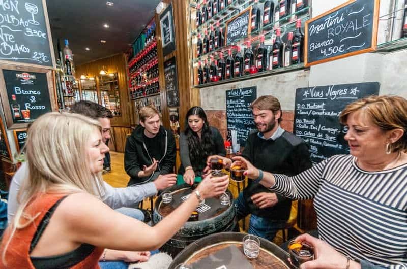 Billet Barcelone : Visite culinaire avec vins et tapas pour les amateurs de cuisine espagnole