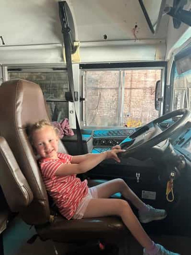 VISITE EN BUS DU POULET