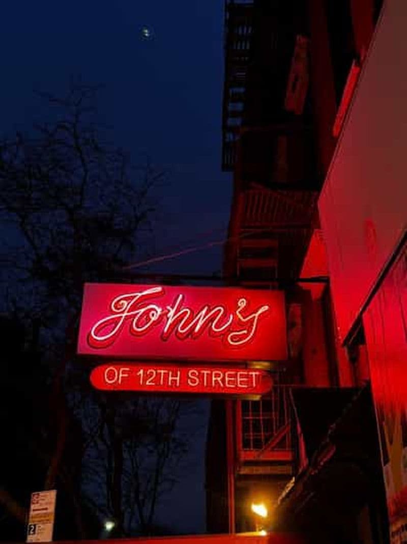 Billet NYC : L'expérience de la mafia et la nourriture locale avec le guide de la police de New York