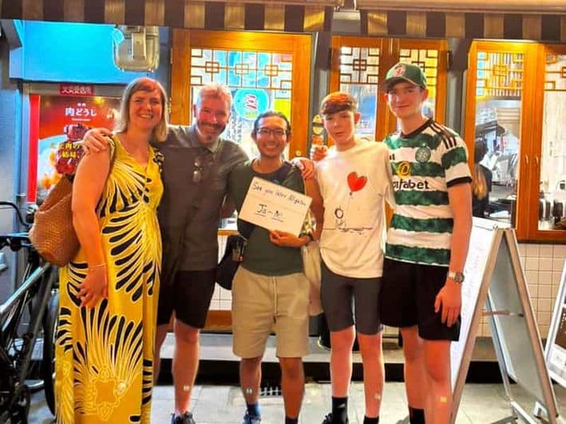 Osaka : Visite culinaire et tournée des bars à Namba