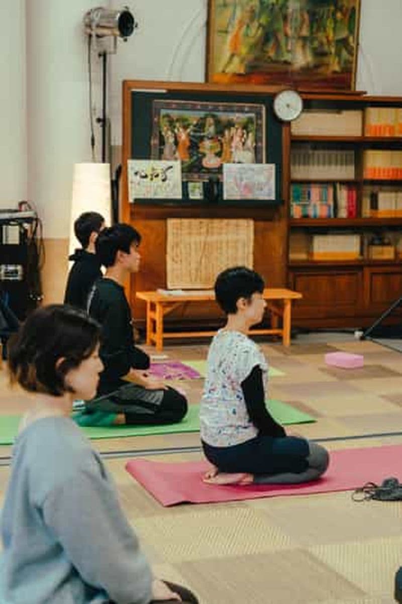 Kyoto : Séance de yoga dans un temple japonais avec repas