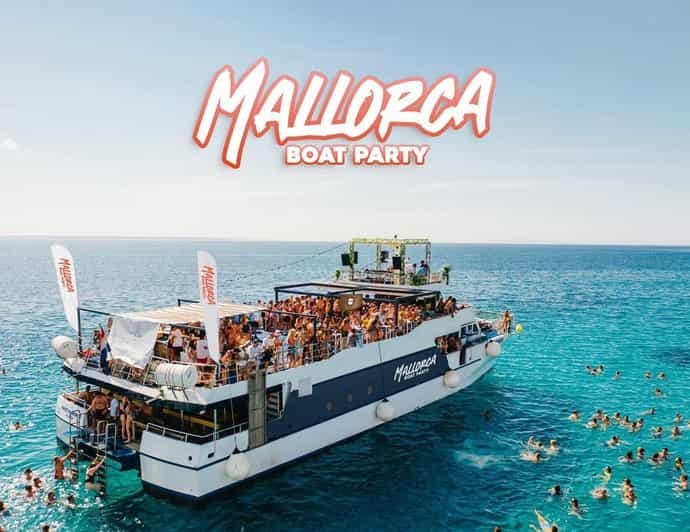 Billet Majorque : Soirée en bateau avec DJ, déjeuner et entrée en boîte de nuit