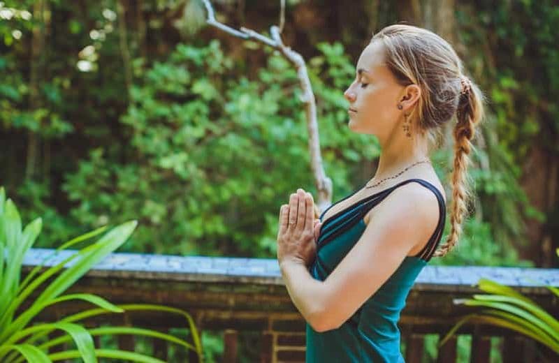Bali: visite de guérison et de nettoyage d'aura avec yoga et méditation