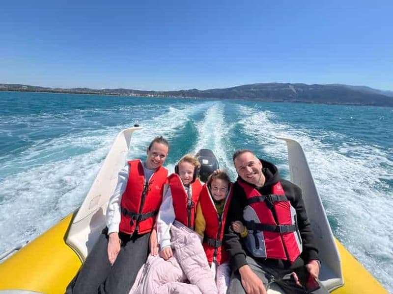 Billet Vlore : explorez l'île de Sazan et la grotte de Haxhi Ali en hors-bord