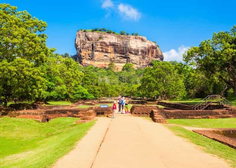Billet Colombo : Visite privée de 2 jours du Triangle culturel avec Sigiriya