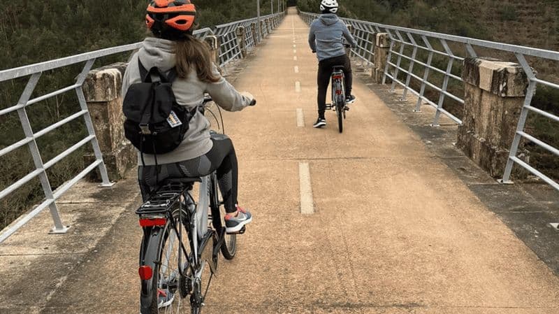 Billet Louez un vélo : Explorez 40 km de l'ancienne voie ferrée de Tâmega