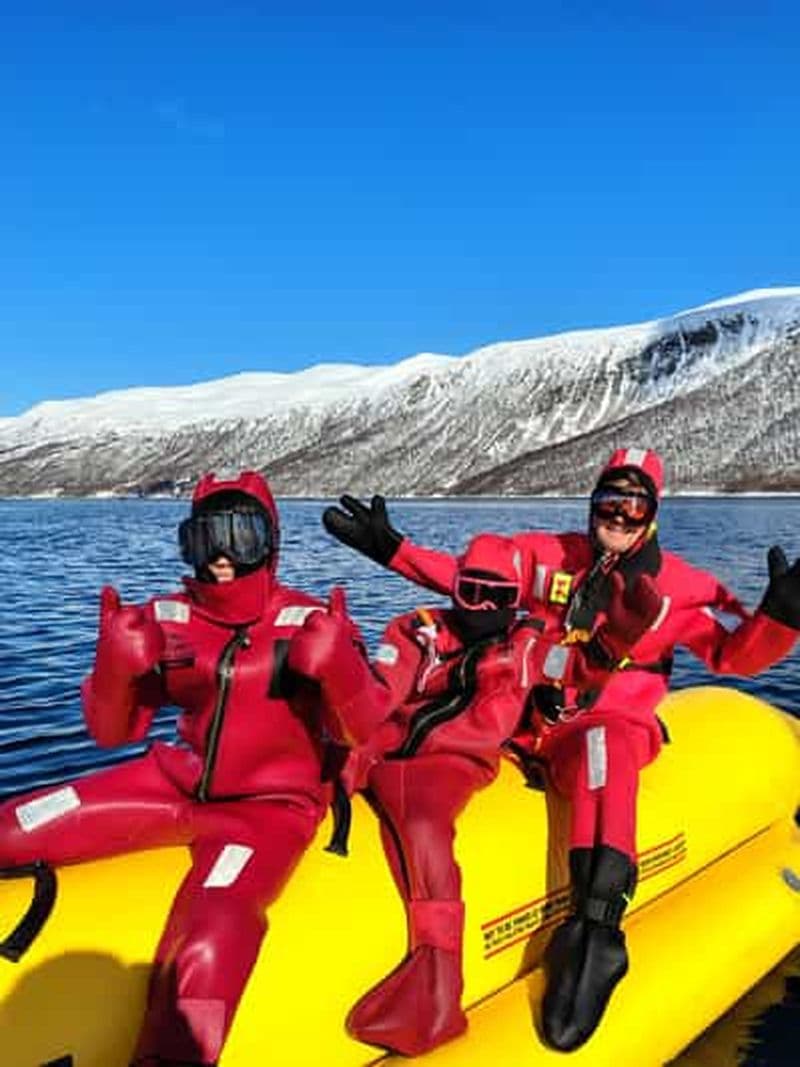 Tromsø : balade en bouée banane avec Arctic Floating