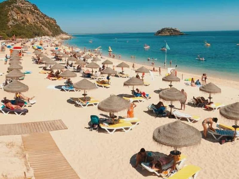 Lisbonne : kayak, plongée avec tuba et lounge sur la plage/navette disponible