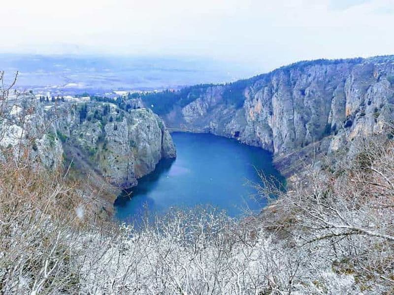 Billet Lac bleu et rouge et dégustation de vin