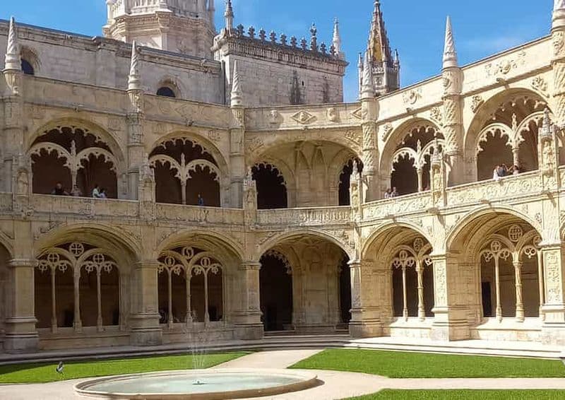 Billet Lisbonne : visite de Belém et entrée coupe-file au monastère de Jeronimos