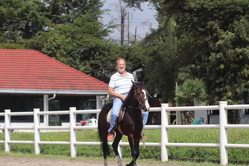 Addis-Abeba : équitation, écuries et café