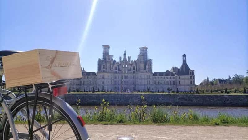 Billet A partir de Tours : Visite d'une jounée guidée en E-Bike à Chambord
