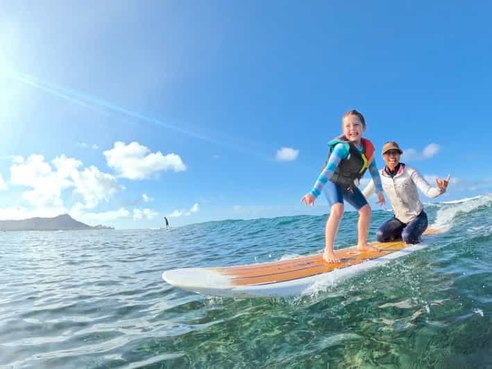 Oahu : Leçon de surf pour enfants à Waikiki Beach (jusqu'à 12 ans)
