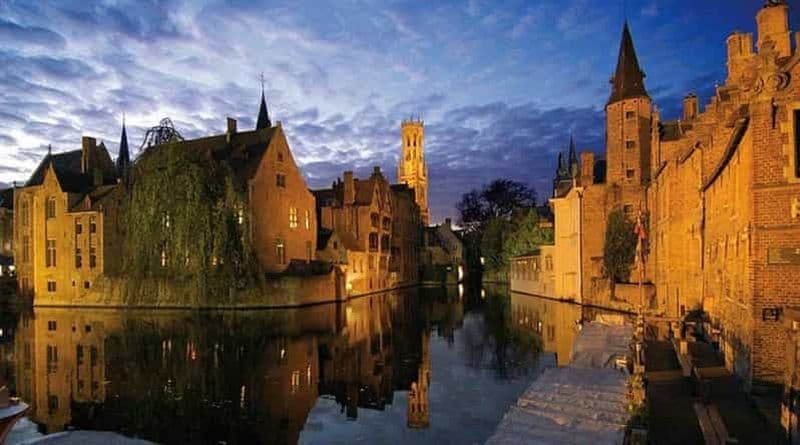 Billet Depuis Bruxelles : Excursion à Bruges avec option tour en bateau (ENG)