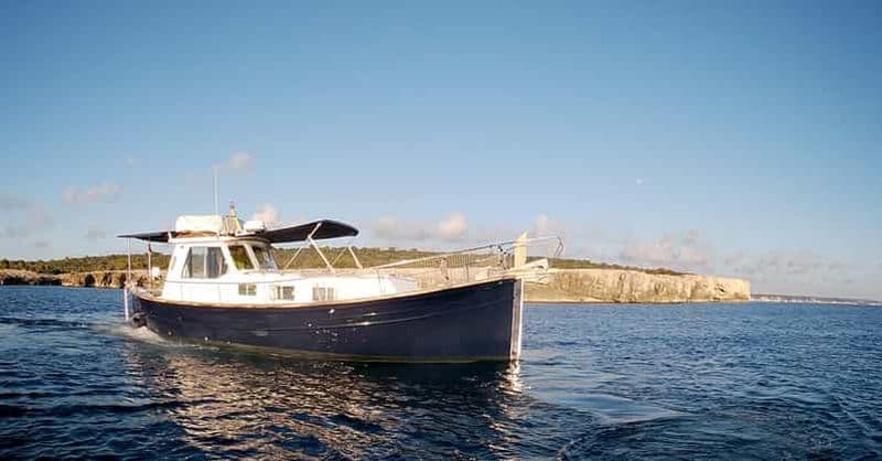 Depuis Cala Galdana : Excursion en bateau à Menorca Calas avec des snacks locaux