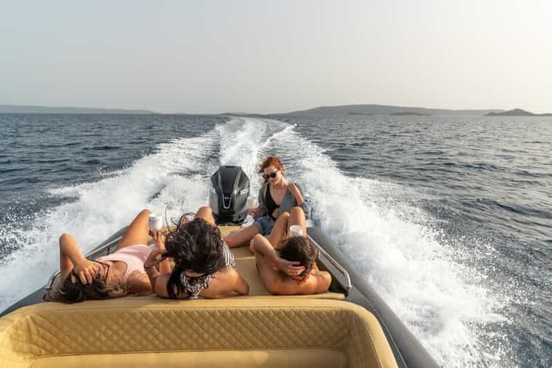 Billet Blue Cave & Hvar Mamma Mia 6 îles tour avec Snorkeling